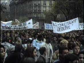 MANIFESTATION LYCÉENNE À PARIS CONTRE LE BUDGET DE L'ÉDUCATION - 5 NOVEMBRE 1990